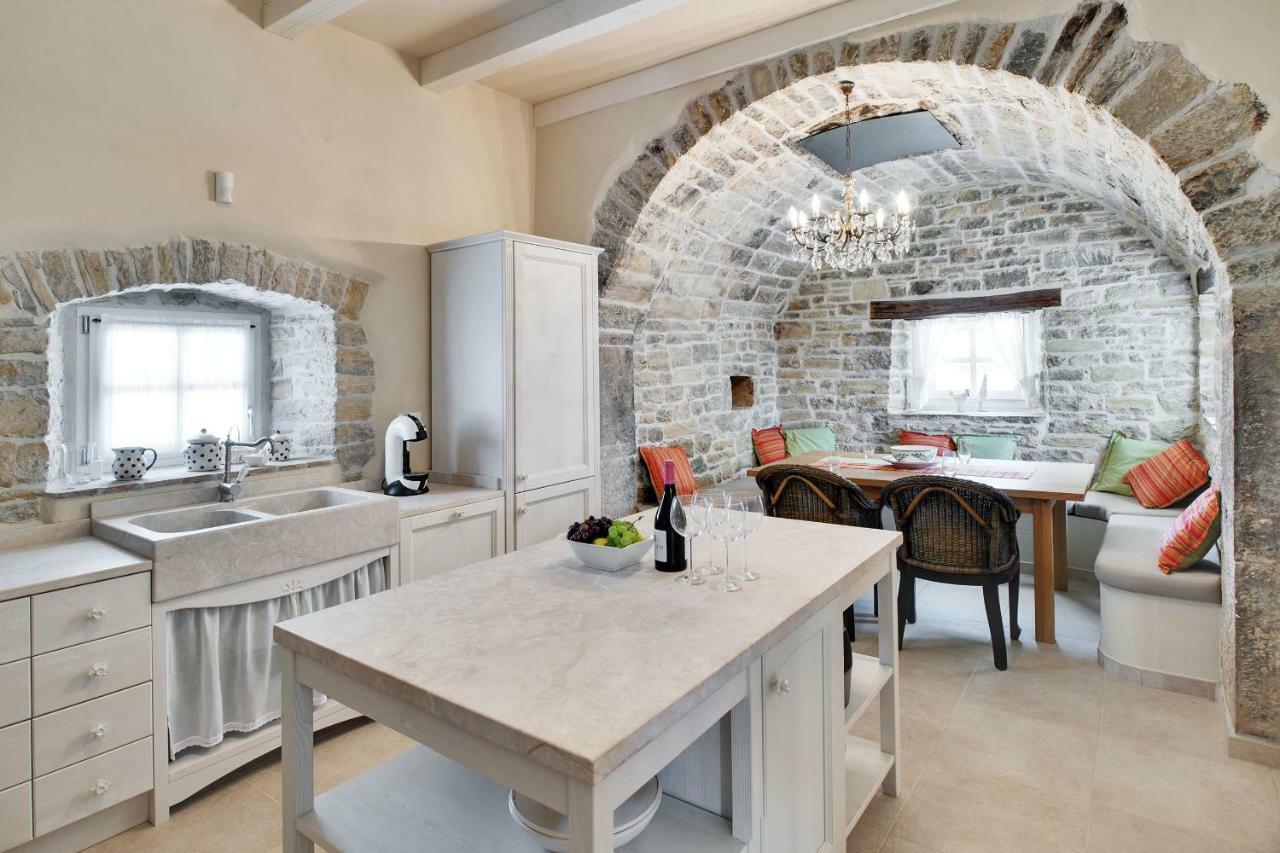 Casa Meloni Villa โมโตวุน ภายนอก รูปภาพ